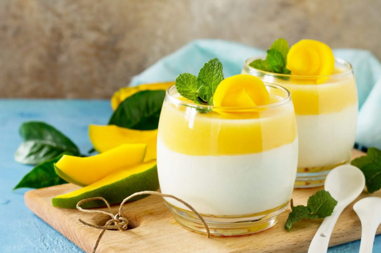 Coconut Meringue with Mango