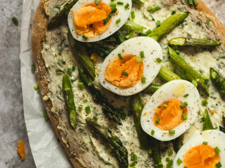 Tartines Aux Asperges œufs